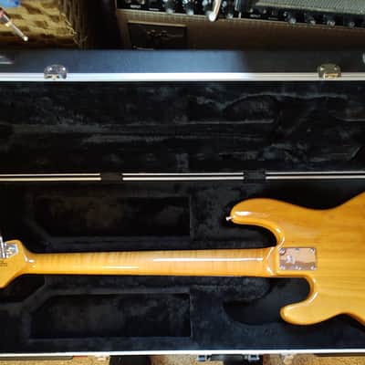 Ernie Ball Music Man Stingray Classic 5 2011 - Gloss Bild 2