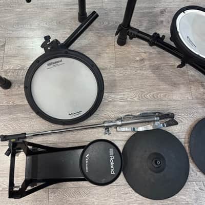 Roland TD-17KVX V-Drums Electronic Drum Kit w/ Mesh Pads, Cymbals, Kick Pedal & Module image 2