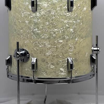 Rogers 22/13/16" 60's Fullerton-Era Holiday Drum Set - White Marine Pearl image 15
