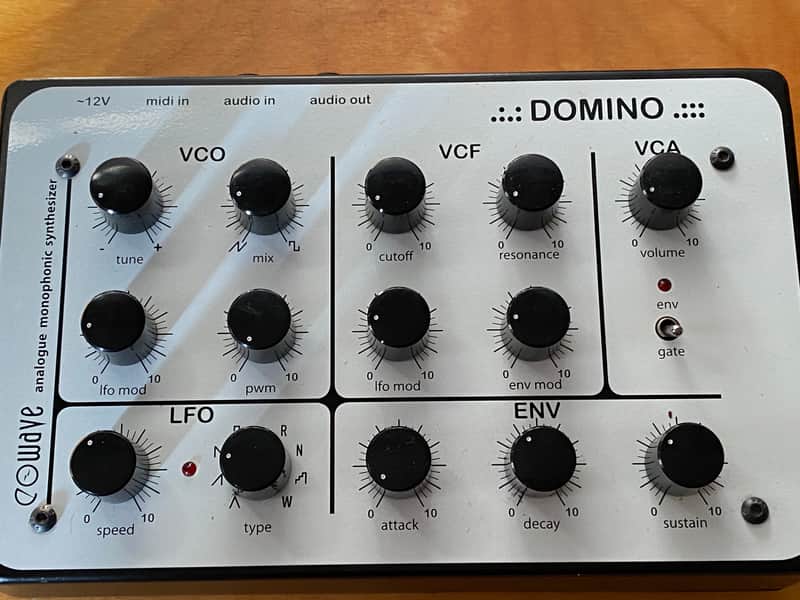 Eowave Domino 2010-2016 - White image 1