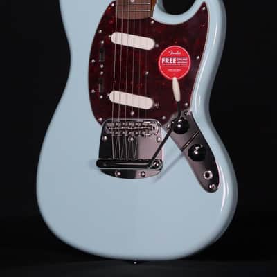 Squier Classic Vibe '60s Mustang, Laurel FB, Sonic Blue image 2