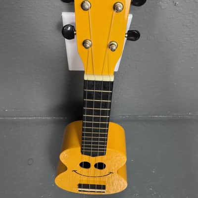 Mahalo U/SMILE "Smiley Face" Soprano Ukulele (Used) image 3