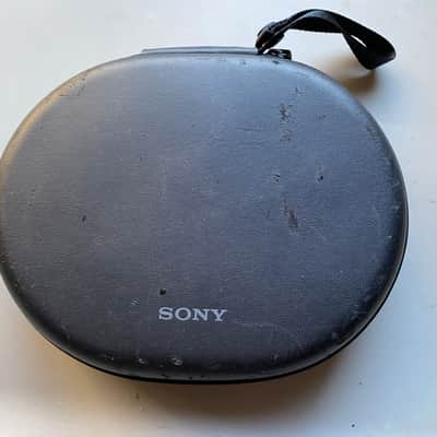 Sony WH-1000XM2 Wireless Noise Canceling Headphones image 10