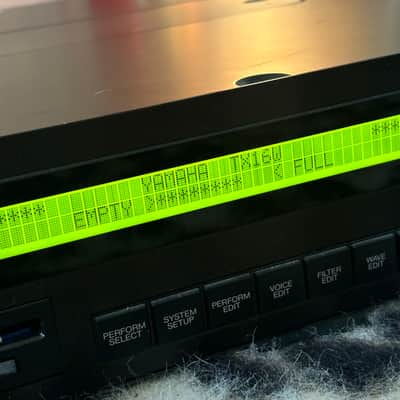 Yamaha TX16W Digital Sampler Plus Disks image 2