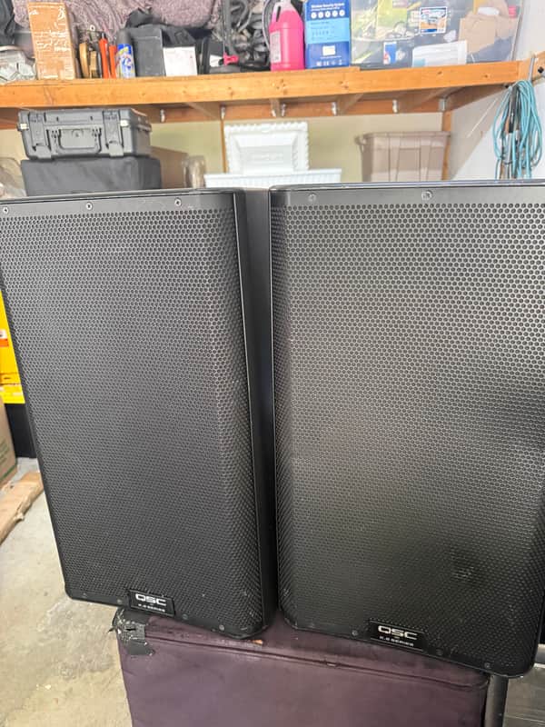 QSC K12.2 2-Way 2000-Watt 12" Active Loudspeaker 2010s - Black image 1