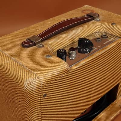 1957 Fender Champ Amp Tweed 5F1 - Narrow Panel image 4