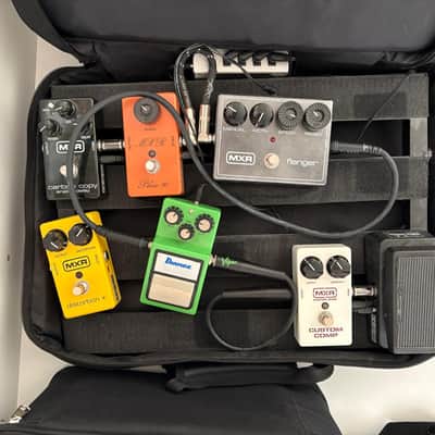 MXR M104 Distortion + 1995 - Present - Yellow image 1