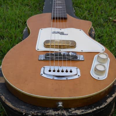 Vintage 60's Guyatone LG40 Original And Complete With Case, Natural, VGC, RARE! image 2