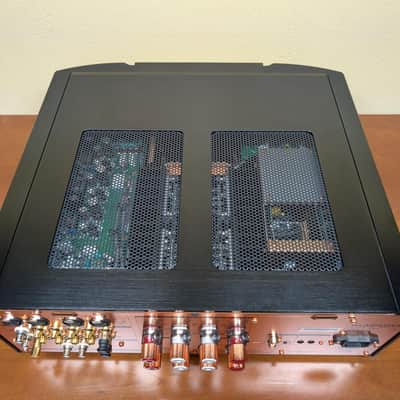 Marantz PM-10 Reference Stereo Integrated Amplifier | 200W x2 | All-Analog | Balanced Design image 5