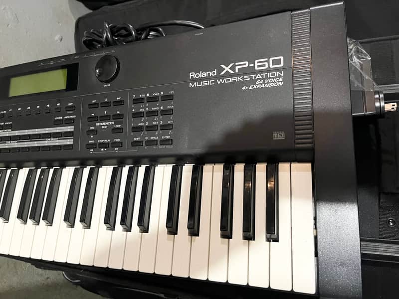 Roland XP-60 61-Key 64-Voice Music Workstation Keyboard 1998 - 2003 - Black image 1
