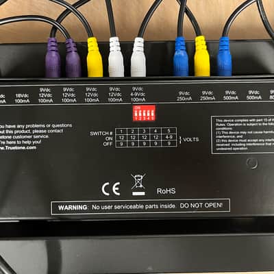Pedaltrain Classic Jr Pedalboard with 1 Spot Pro CS 12 Power Supply & Cables image 5