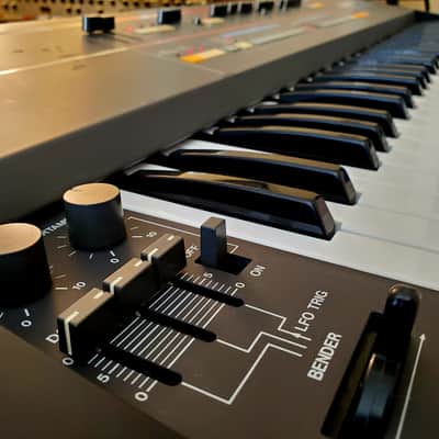 ROLAND JUNO 106 FULLY RESTORED/SERVICED AND IN AMAZING CONDITION!!! image 9