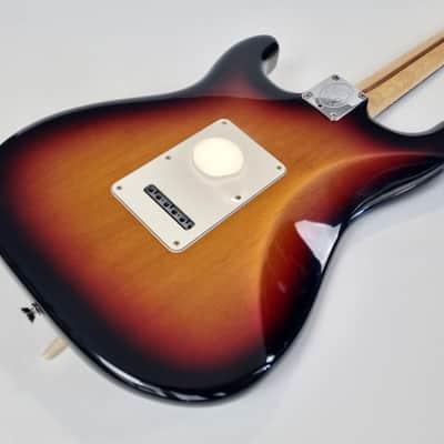 Fender Stratocaster American Standard 2003 Sunburst image 17