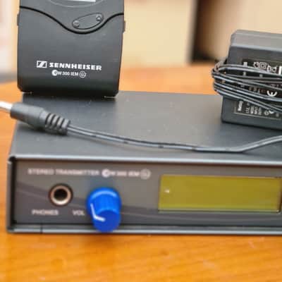 Sennheiser Sennheiser EW 300 IEM G2 SR 300 + EK 300 Stereo UHF 786-822MHz Rack image 2