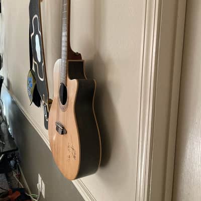 Luna guitar (damaged) signed by Mike Stern and Eric Johnson image 7