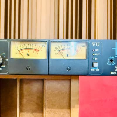 API 2500 Stereo Bus Compressor 2000 - 2019 - Black image 3