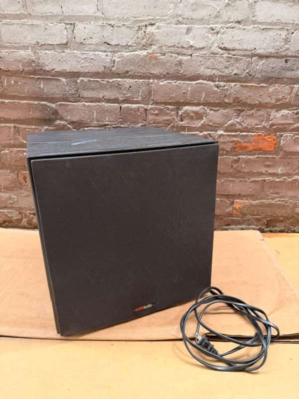 Polk Audio PSW108 10" Powered Subwoofer - 100W Active Home Theater Sub - Good Condition image 1