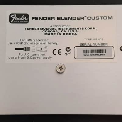 2000s - Boxed with Manual - Vintage Fender Blender Fuzz 2005 - 2010 - Silver image 11