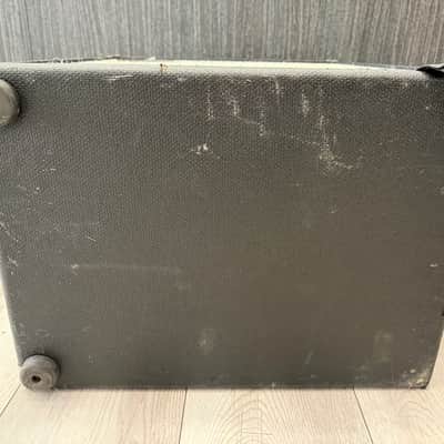 Fender Rumble 200 AMP(200 Watts) image 5