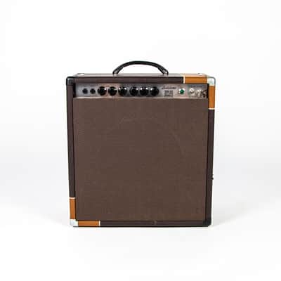 Judybox Sannan Tone Select 15 Watt 6V6 Owned by Modest Mouse image 2