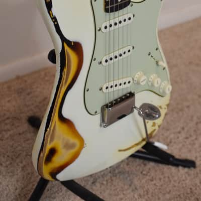 2018 Fender Custom Shop 1963 Stratocaster - Heavy Relic Olympic White over Sunburst image 5