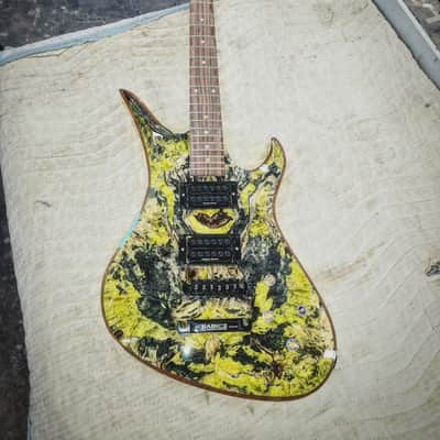 Electric The wasp 2023 - Clear coat image 1