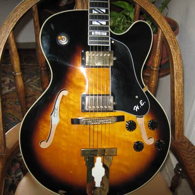 NEAR MINT SALE!! 1980 Aria Herb Ellis with case image 1