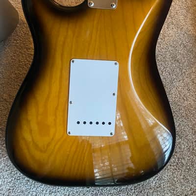 Fender 40th Anniversary 1954 Stratocaster #1278 of 1954 w/ Original Case & Tags image 4