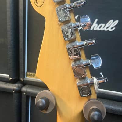 Fender FRS Stratocaster W/ Anodised Pickguard - Silver Sister image 5