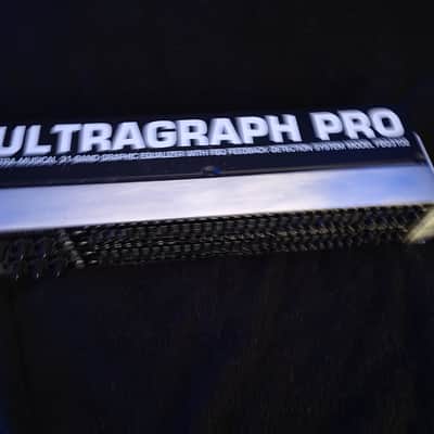 Never used, Behringer Ultragraph Pro FBQ3102HD 31-Band Stereo Graphic EQ 2015 - Present - Standard image 3