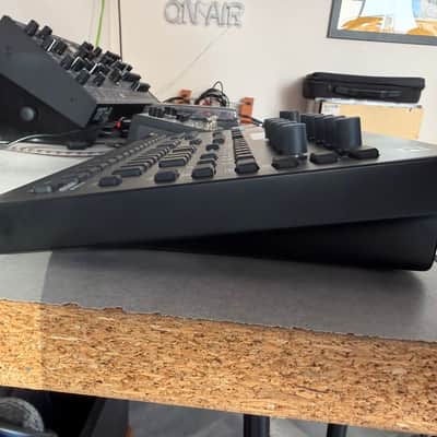 VERY NEW Elektron Analog Four MKII 4-Voice Tabletop Analog Synthesizer 2020 - Present - Black image 5