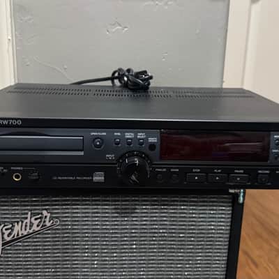 TASCAM CD-RW700 Professional Rackmount CD Recorder / Player image 1