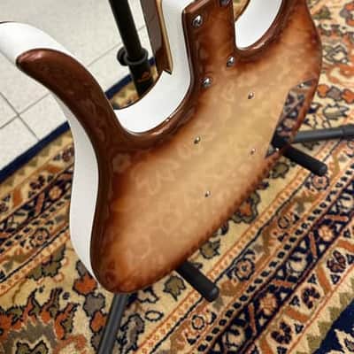 Danelectro Long Horn 58 Bass LEFTY ZURDO ( Super Limited) W/ Foam Case  Copper Burst image 2