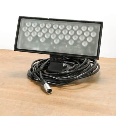 Philips Color Kinetics ColorBlast 12 Wash Light Fixture CG0111W image 1