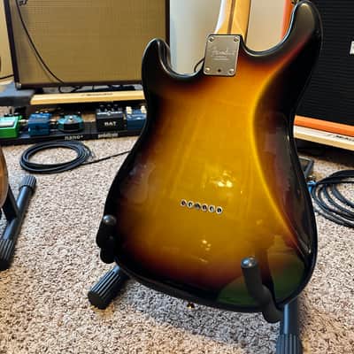 Warmoth Stratacaster 2023 - Gold ,Red Metallic Black Burst image 4