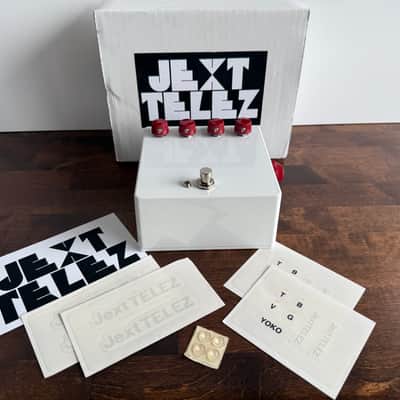 Jext Telez White Pedal V2 2017 - 2019 - White with Red Knobs image 1