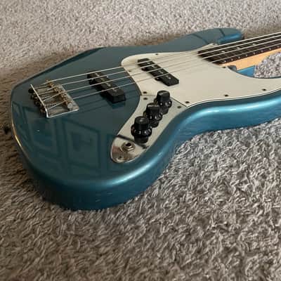 Fender Standard Jazz Bass 2000 MIM Rare Ocean Turquoise 4-String Bass Guitar image 3