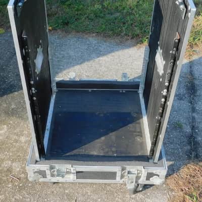 Cellini Cases 12 x 10 space road/flight ready padded road case on wheels image 1