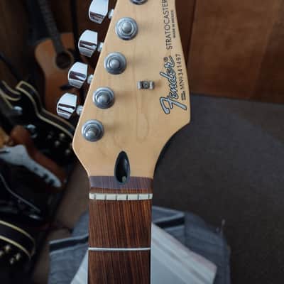 Fender  Stratocaster 1999 Red image 3