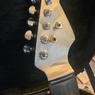 Moses Graphite Neck image 2