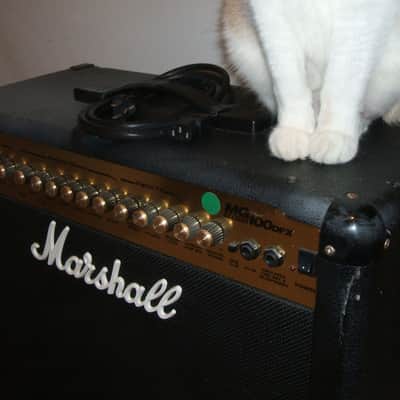 Marshall MG MG100DFX 2-Channel 100-Watt 1x12 Solid State Guitar Combo 2004 - 2008 - Black image 3