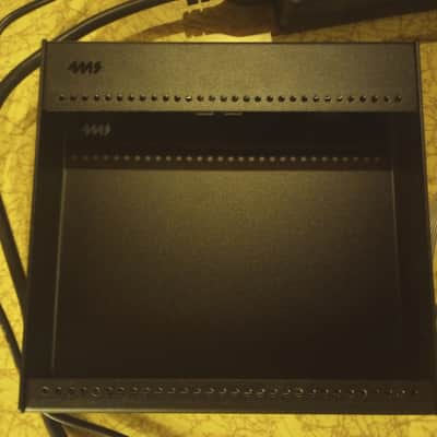 4ms Pod32 Powered Eurorack Case 32hp - Includes DC Brick, multi power ribbon, and patch cables image 2