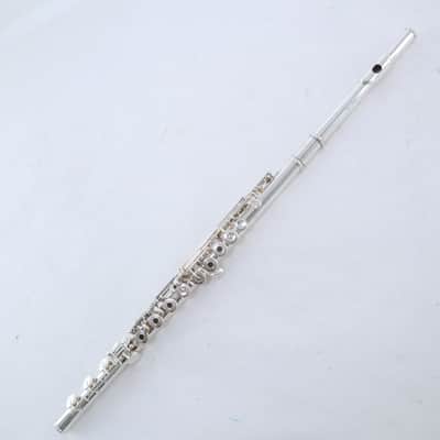 Pearl Model PF-795 'Elegante' Solid Silver Flute SN 22205 EXCELLENT image 2