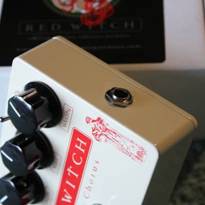 Red Witch Empress Deus 2021 - Present - Cream / Red image 6
