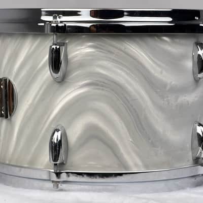 Gretsch 18/12/12/14/5.5x14" 60's Round Badge Bop Drum Set - White Satin Flame image 19