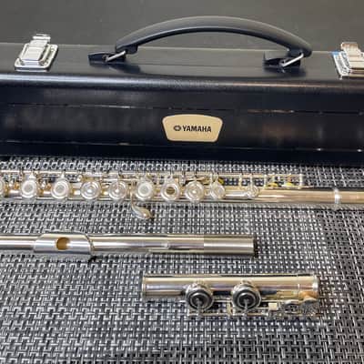 Yamaha  YFL-282 Standard Open Hole Flute with Case image 1