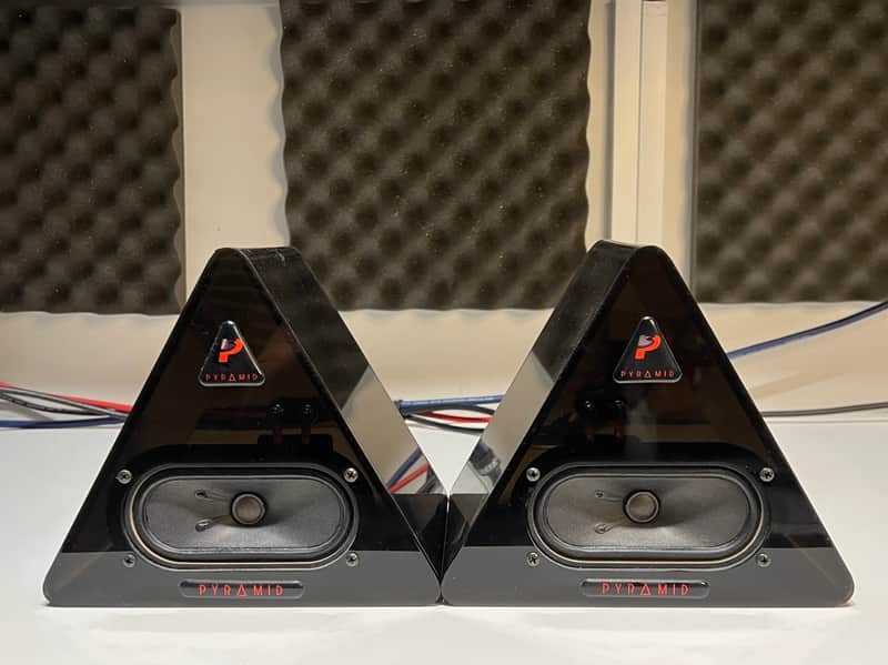 Pyramid Triple P Designs Pyramid studio monitors 2006 Black image 1