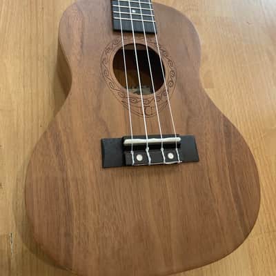 UKULELE TIARE CONCERT BLACK WALNUT image 4