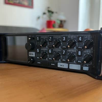 Zoom F8 Field Recorder Feldrekorder Mehrspuraufnahmegerät XLR Pro Audio Mobiles Recording Bild 1