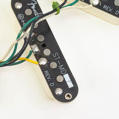Fender Vintage Noiseless™ Stratocaster Single-Coil Pickup Set image 5